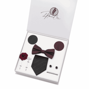 Set Cravate Composé Bordeaux avec Cravate Noire à Rayure