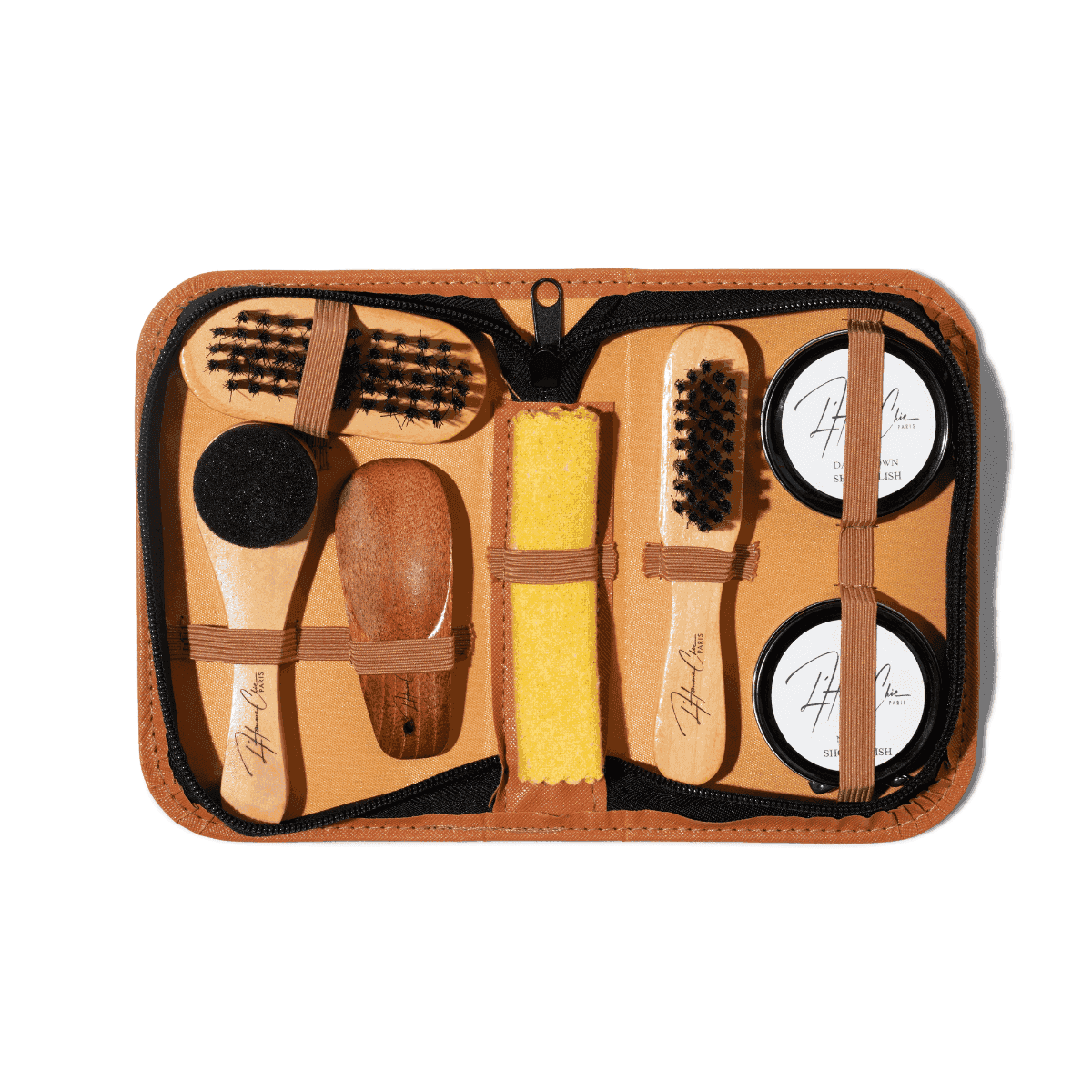 Detail-Trousse-Kit-Entretien-l-homme-chic-paris